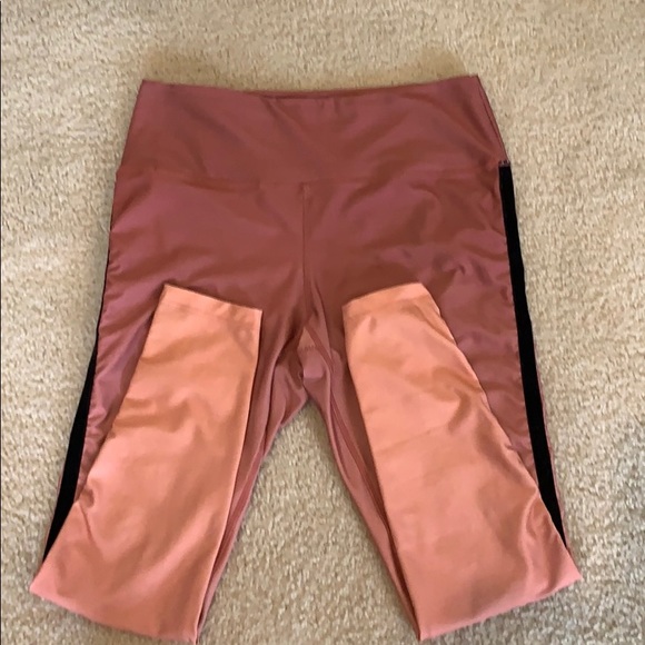 BCBGMAXAZRIA Ombré Gradient Velvet Stripe Legging - Picture 4 of 6